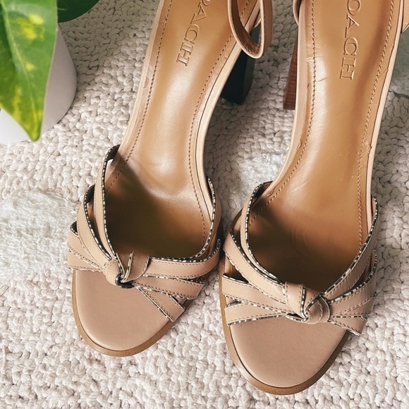 Coach Kiki Heels NWOT - Picture 3 of 10